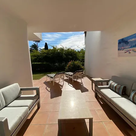 Modern 2 Bedroom Apartment In Beachfront Community Appartement Estepona